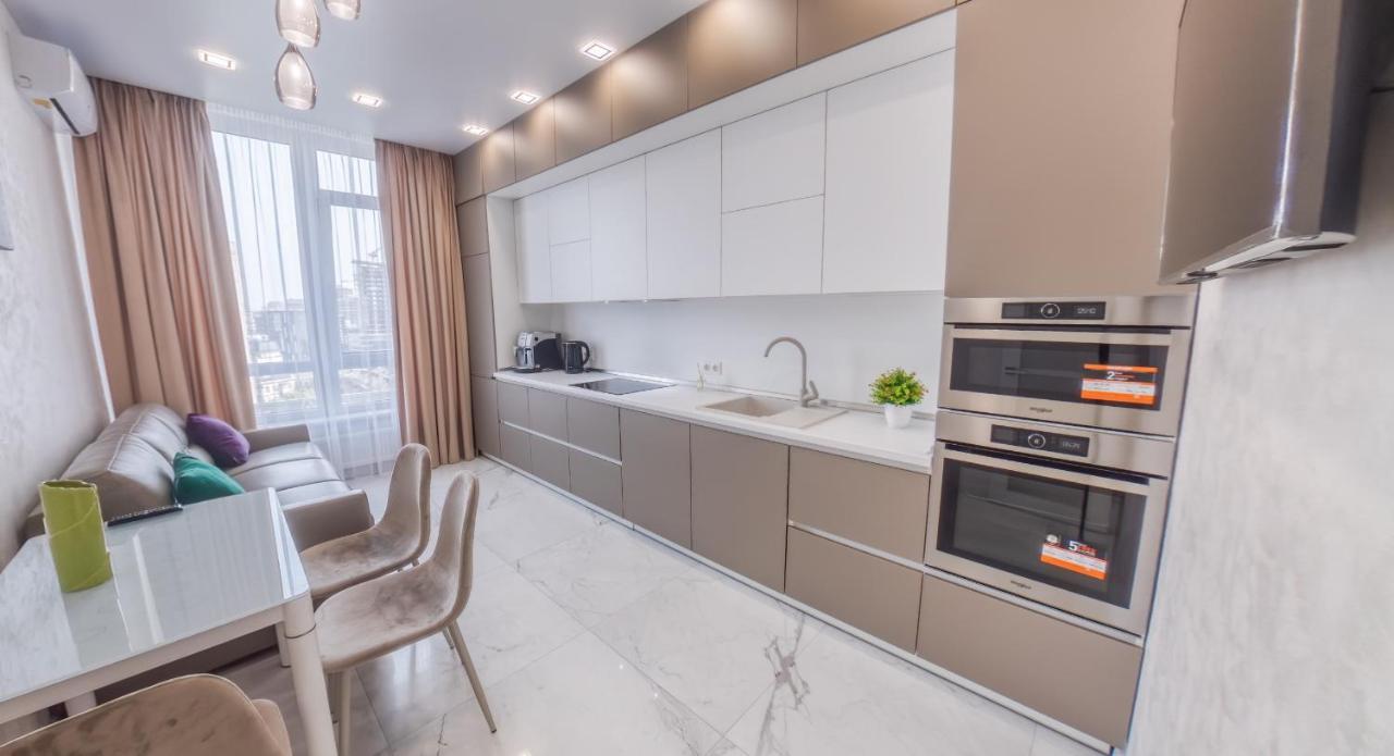 Pearl Premium Apartments 2 Kyiv Exterior photo